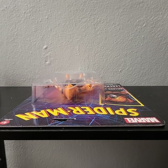 Marvel Legends Series Hallows' Eve, 6" Spider-Man Comics Collectible Action NIB - Picture 7 of 7